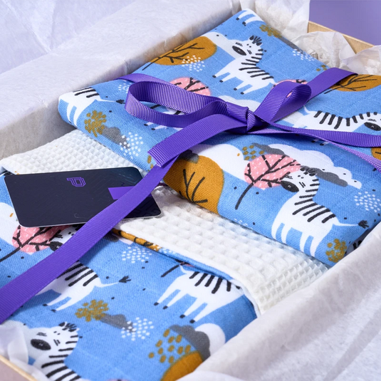 Cute Giraffe - Pera Atelier